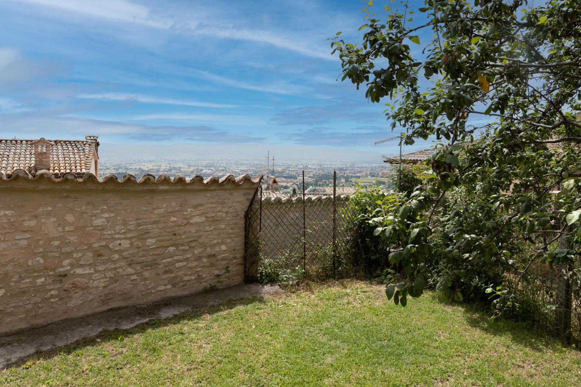 Rustic House, Con Patio E Giardino, Assisi Centroヴィラ エクステリア 写真